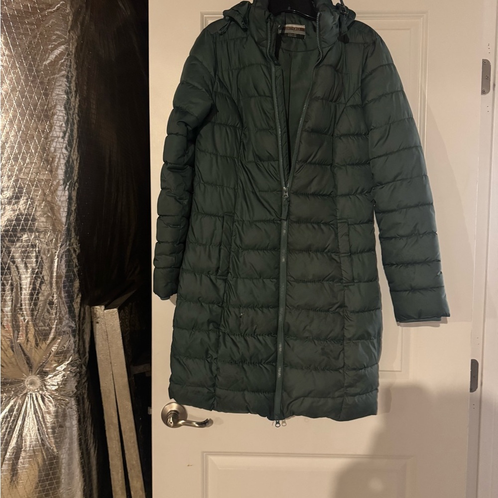 Elegant Forest Green Puffer Coat